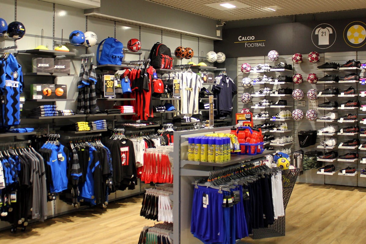 Calcio - DF Sport Specialist di Grancia Lugano
